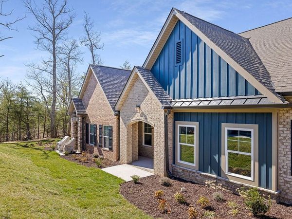 92 Founding Way , Unit 20, Lookout Mountain, GA 30750