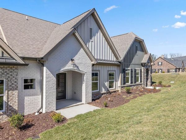 92 Founding Way , Unit 23, Lookout Mountain, GA 30750