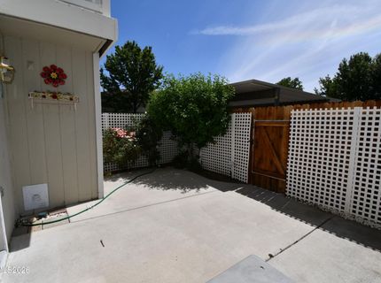 1363 Waterloo Lane, Unit B, Gardnerville, NV 89410 Photo
