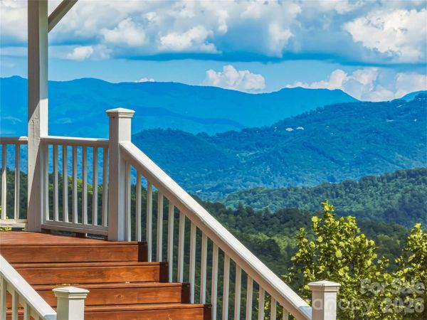 1856 Lickskillet Road , Burnsville, NC 28714