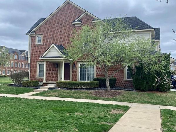 1638 E LAKEVIEW Lane , CANTON, MI 48187