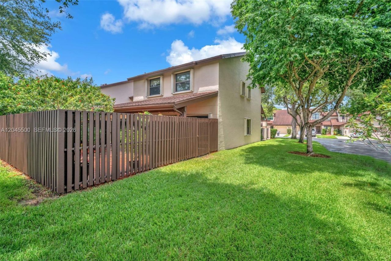 10060 SW 137th Ct , Miami, FL 33186 Photo