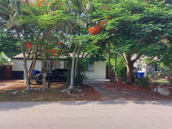 2827 Adams St , Hollywood, FL 33020