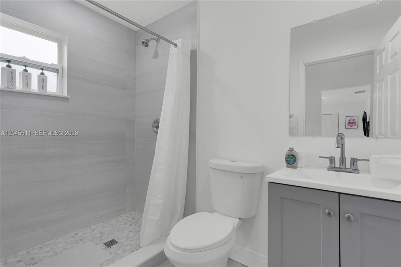 2827 Adams St, Hollywood, FL 33020 Photo