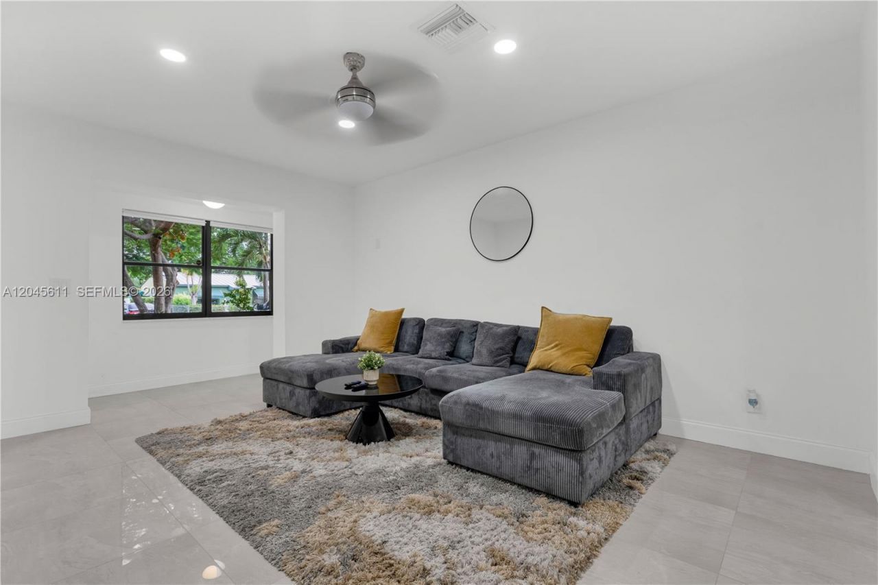 2827 Adams St, Hollywood, FL 33020 Photo