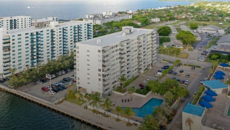 7545 E Treasure Dr , Unit 3I, North Bay Village, FL 33141 Photo