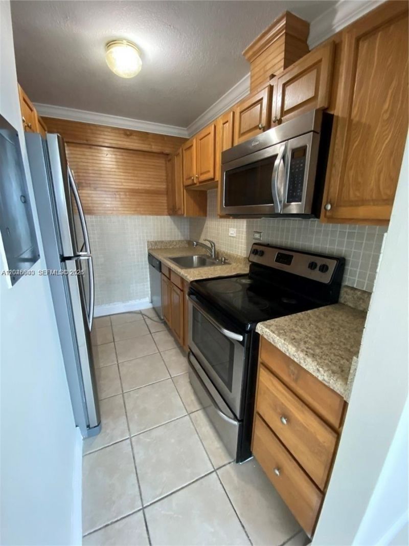 7545 E Treasure Dr , Unit 3I, North Bay Village, FL 33141 Photo