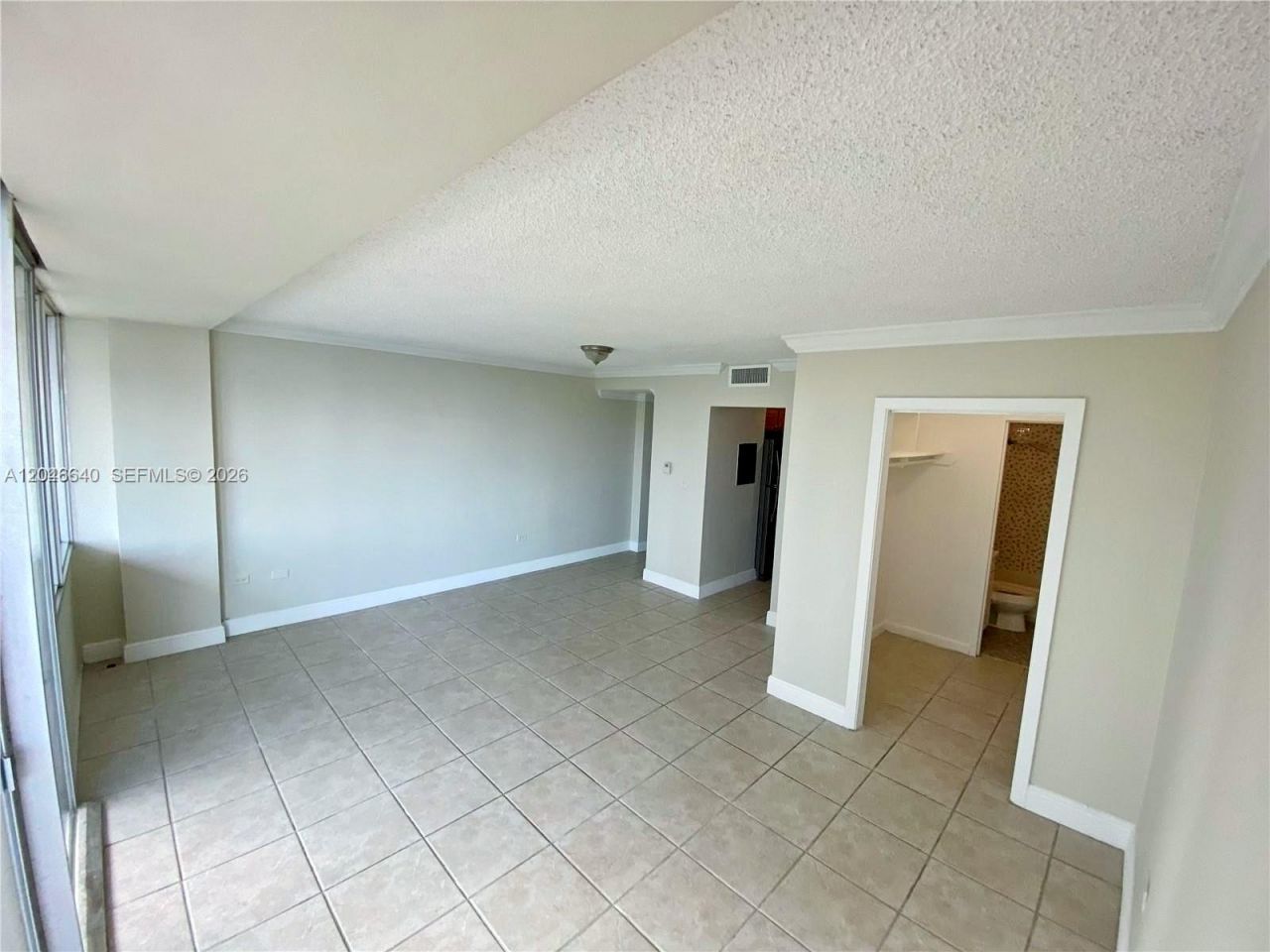 7545 E Treasure Dr , Unit 3I, North Bay Village, FL 33141 Photo