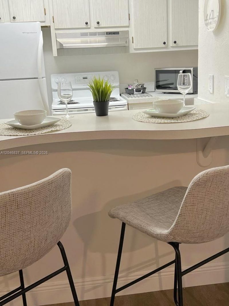 815 Middle River Dr , Unit 204, Fort Lauderdale, FL 33304 Photo