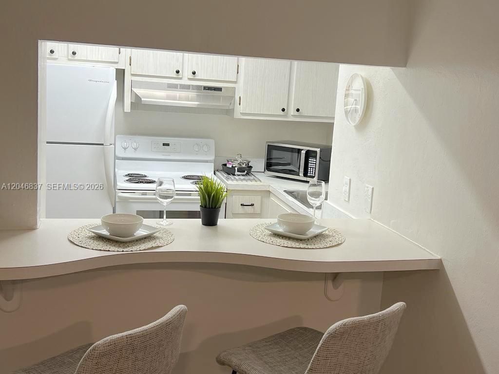 815 Middle River Dr , Unit 204, Fort Lauderdale, FL 33304 Photo