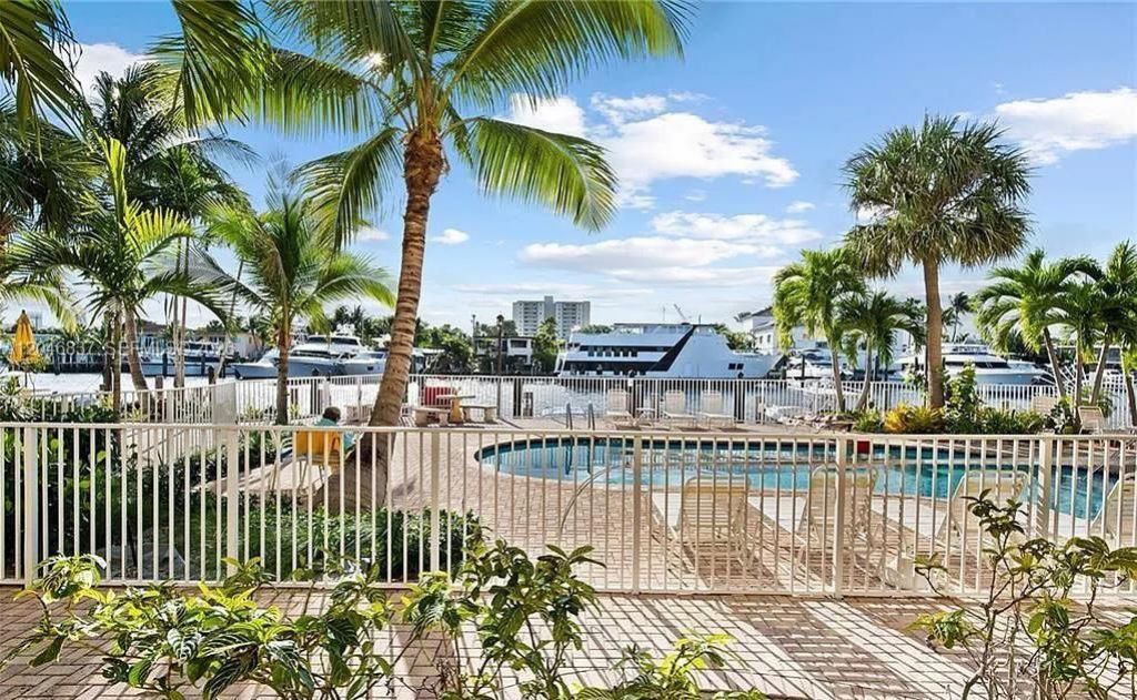 815 Middle River Dr , Unit 204, Fort Lauderdale, FL 33304 Photo