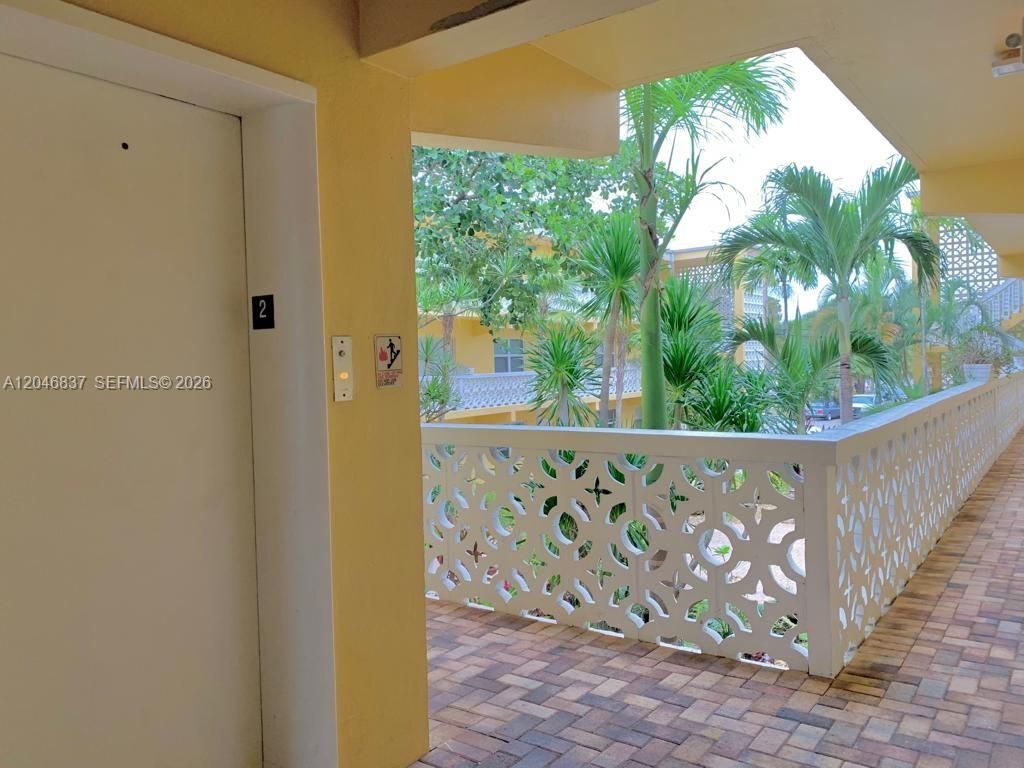 815 Middle River Dr , Unit 204, Fort Lauderdale, FL 33304 Photo