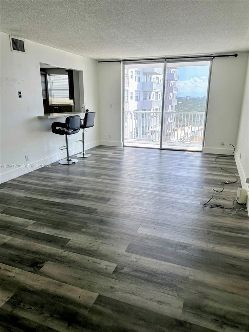 137 Golden Isles Dr , Unit 1212, Hallandale Beach, FL 33009 Photo