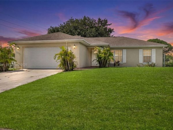 2501 57th Street West, Lehigh Acres, FL 33971
