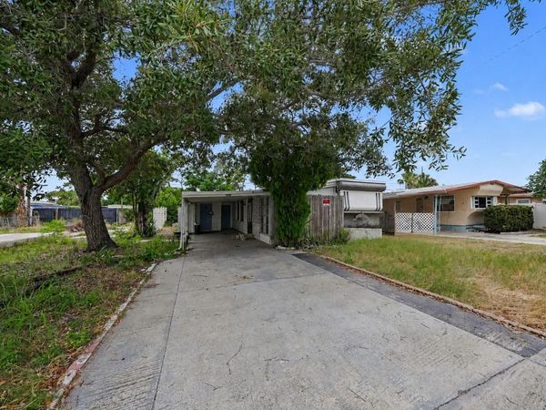 1939 HOYLE DR , HOLIDAY, FL 34691