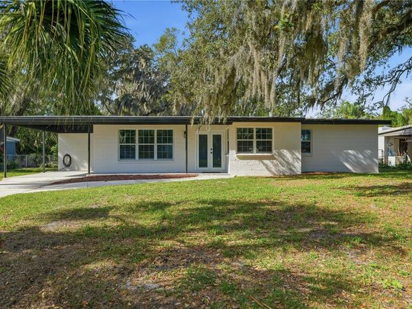 707 ABERDEEN CIRCLE , TAMPA, FL 33617