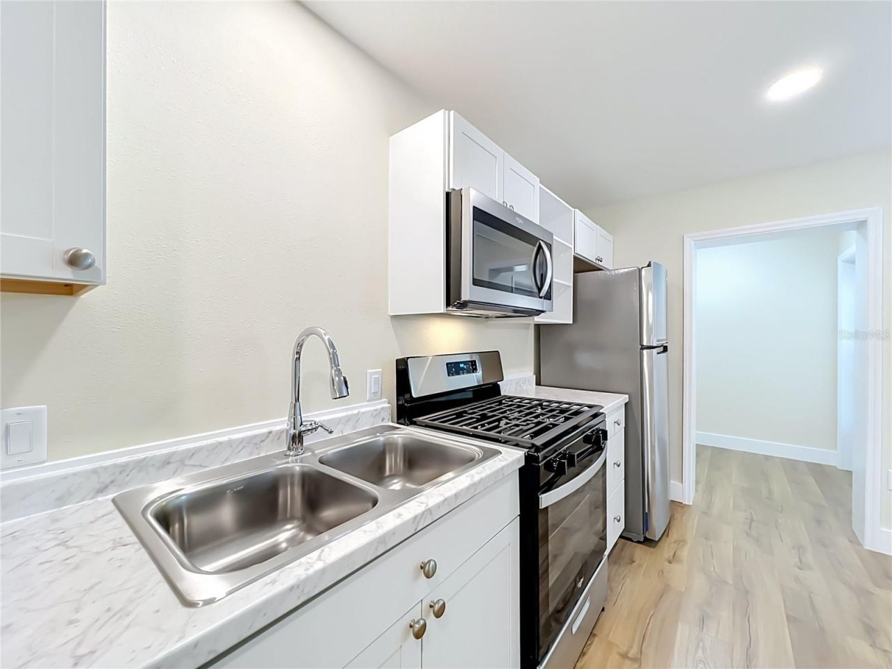 450 Liberty Avenue , Unit 3, Mount Dora, FL 32757 Photo