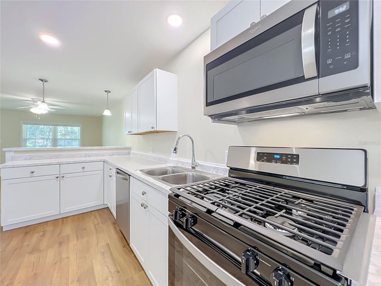 450 Liberty Avenue , Unit 3, Mount Dora, FL 32757 Photo