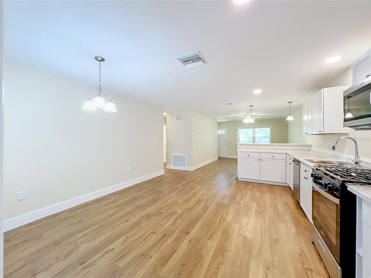 450 Liberty Avenue , Unit 3, Mount Dora, FL 32757 Photo