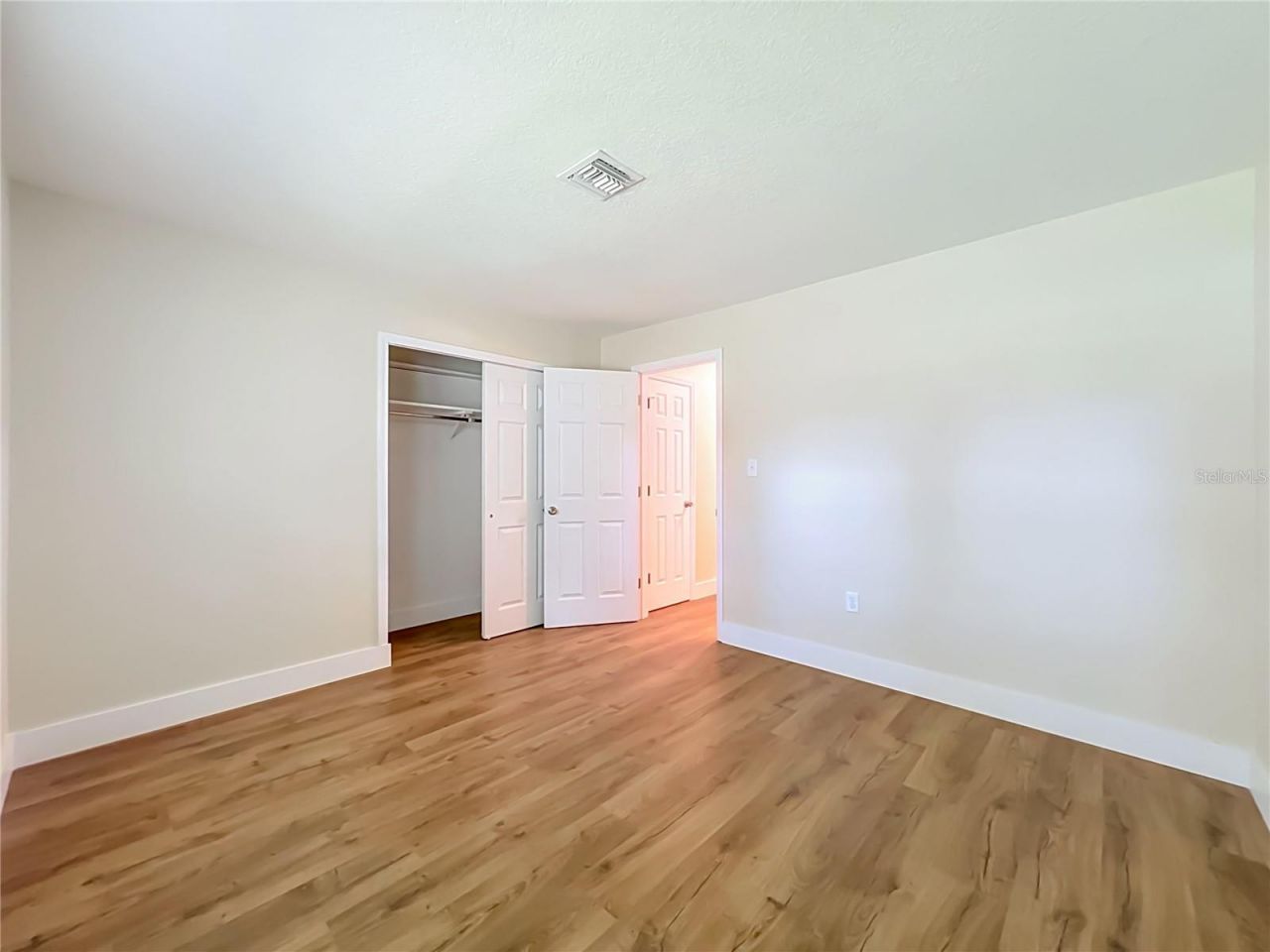 450 Liberty Avenue , Unit 3, Mount Dora, FL 32757 Photo