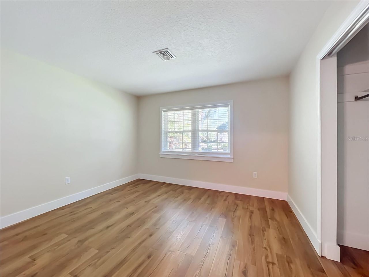 450 Liberty Avenue , Unit 3, Mount Dora, FL 32757 Photo