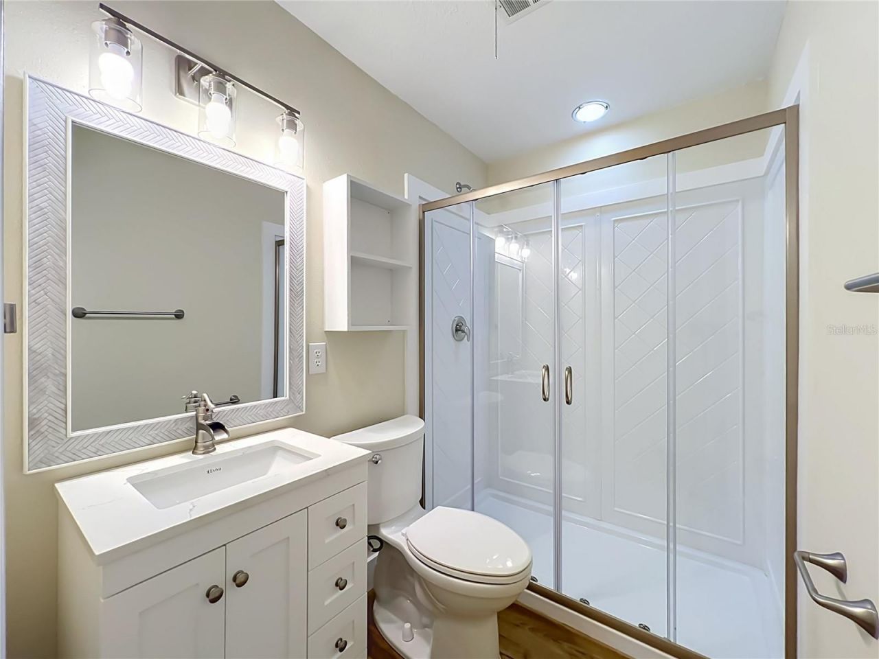 450 Liberty Avenue , Unit 3, Mount Dora, FL 32757 Photo