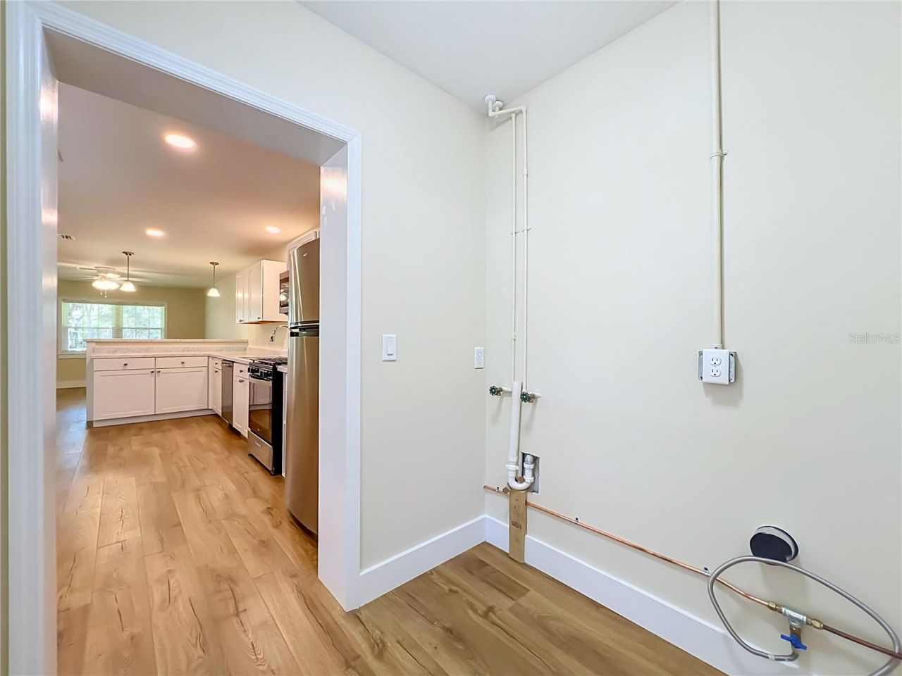450 Liberty Avenue , Unit 3, Mount Dora, FL 32757 Photo