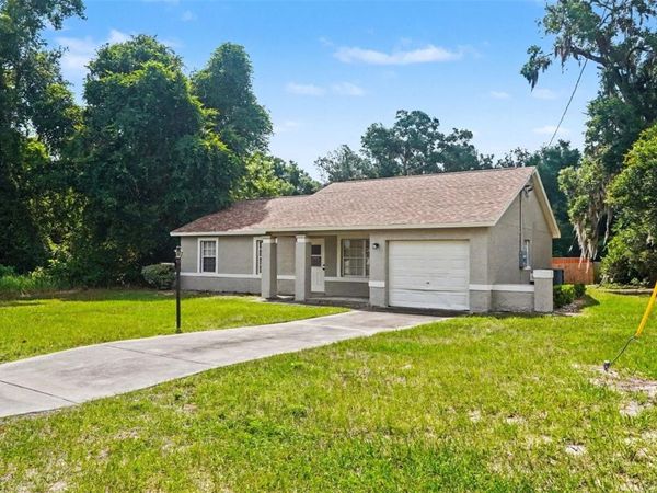 206 OAK CIRCLE , OCALA, FL 34472