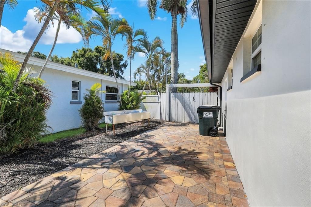 8327 Riviera Ave , Fort Myers, FL 33919 Photo