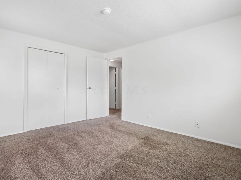 4838 Refugee Road, Columbus, OH 43232 Photo 19