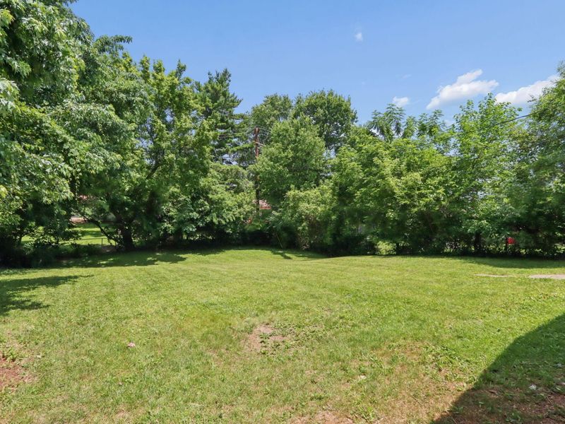 4838 Refugee Road, Columbus, OH 43232 Photo 22