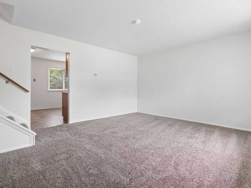 4838 Refugee Road, Columbus, OH 43232 Photo 5
