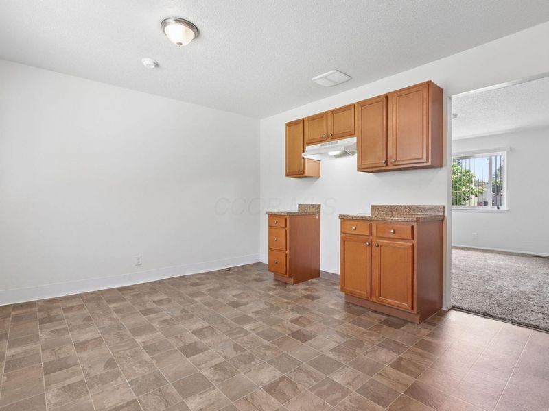 4838 Refugee Road, Columbus, OH 43232 Photo 9