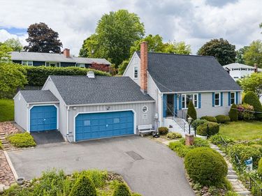 50 Emerson St, Springfield, MA 01118