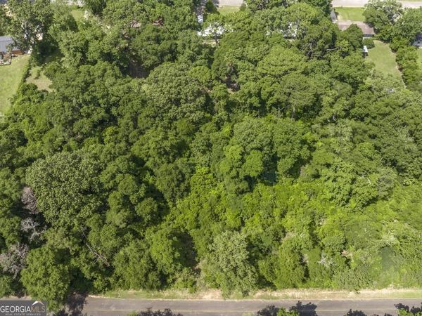 203 Hickory Drive, Perry, GA 31069