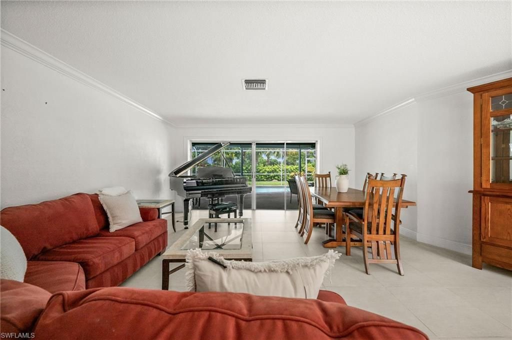 421 Palm River Blvd, Naples, FL 34110 Photo