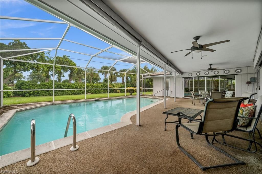 421 Palm River Blvd, Naples, FL 34110 Photo