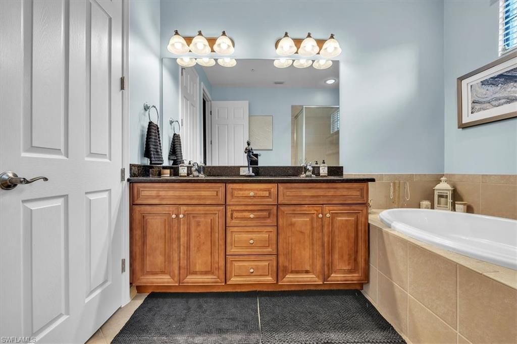 8957 Malibu St , Unit 503, Naples, FL 34113 Photo