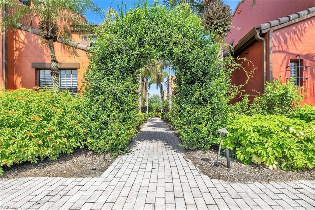 8957 Malibu St , Unit 503, Naples, FL 34113 Photo