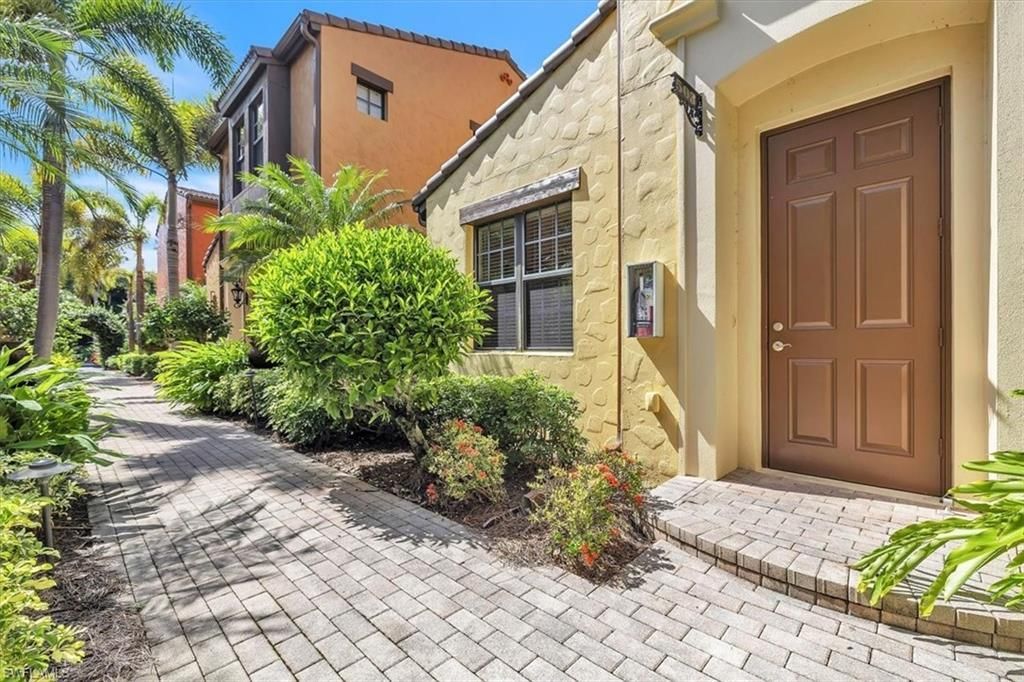 8957 Malibu St , Unit 503, Naples, FL 34113 Photo