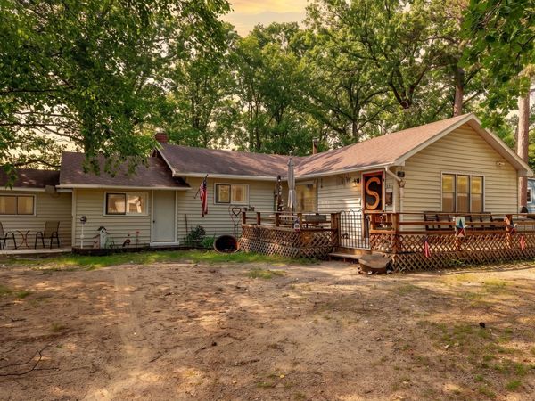 213 3rd Street N, Hackensack, MN 56452