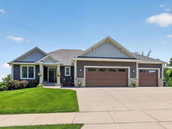 6788 Larkspur Parkway NW, Rochester, MN 55901