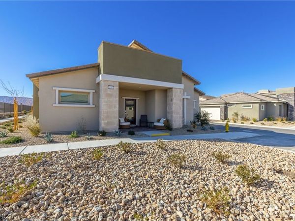 896 Market Grove Lane , Las Vegas, NV 89138