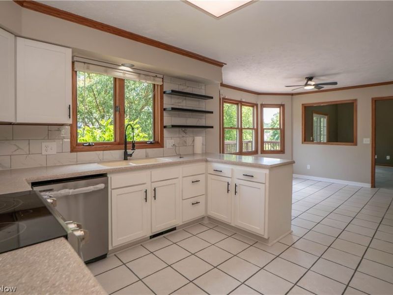 6104 Shipslanding Avenue NW, Canton, OH 44718 Photo 14