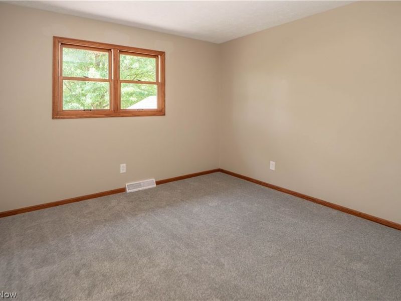 6104 Shipslanding Avenue NW, Canton, OH 44718 Photo 38