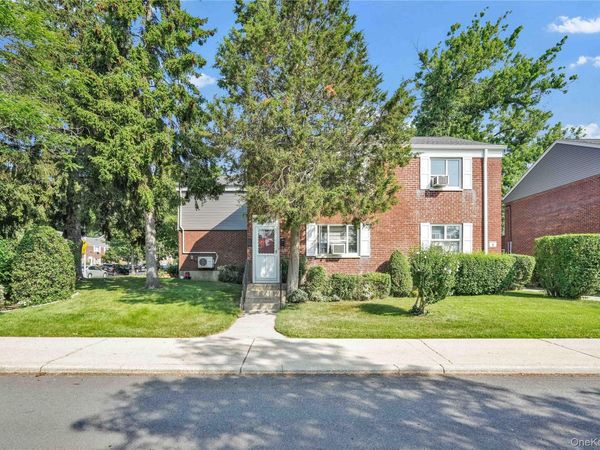 224-01 Hillside Avenue , Unit Upper, Queens Village, NY 11427