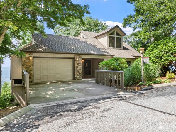 337 Rhododendron Lane , Burnsville, NC 28714