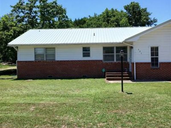 505 W Harrison Street, Maud, OK 74854