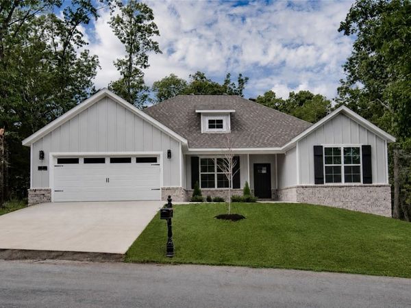 26 Kirkcudbright Lane , Bella Vista, AR 72715