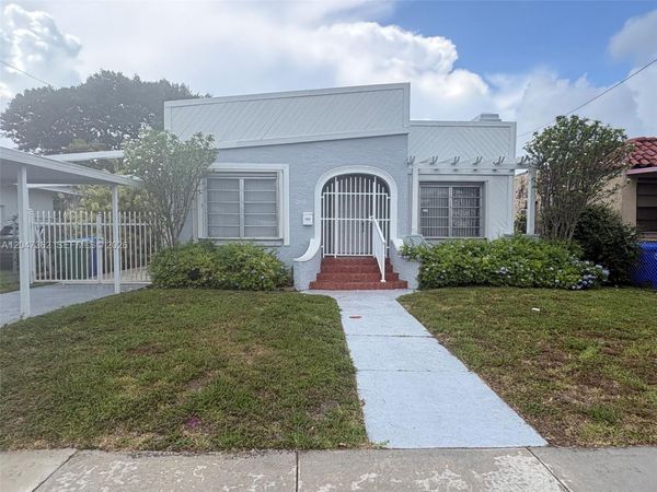 2928 SW 15th St , Miami, FL 33145